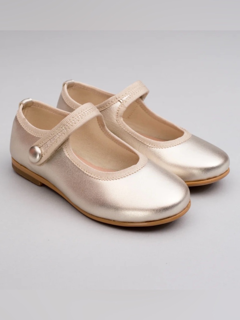 Size 21 Fleurisse Elizabeth Gold Leather Mary-Jane Shoe With Snap Closure